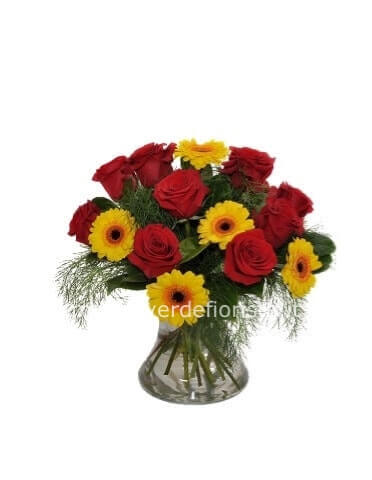 Bouquet di rose rosse e gerbere